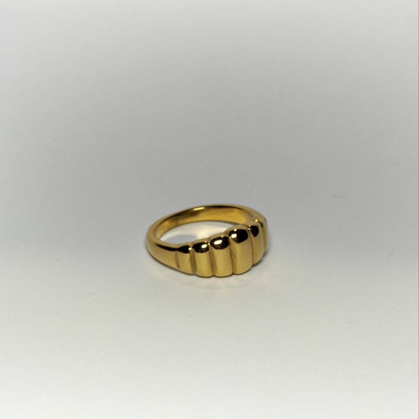 Ribbed Ring