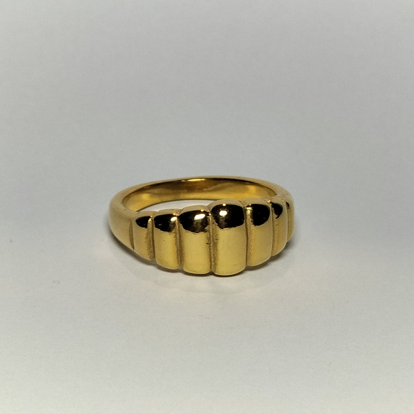 Ribbed Ring