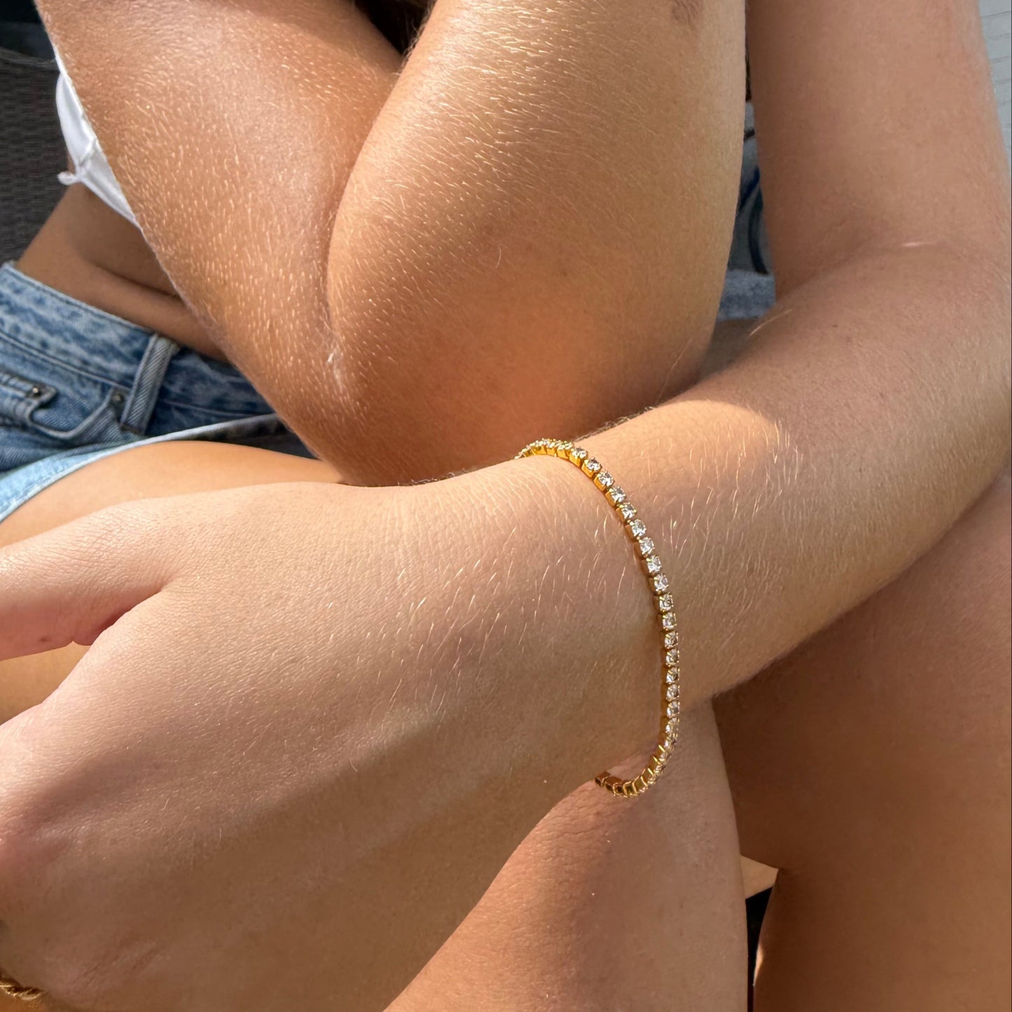 Elysian Glow – Crystal-Encrusted Gold-Plated Bracelet