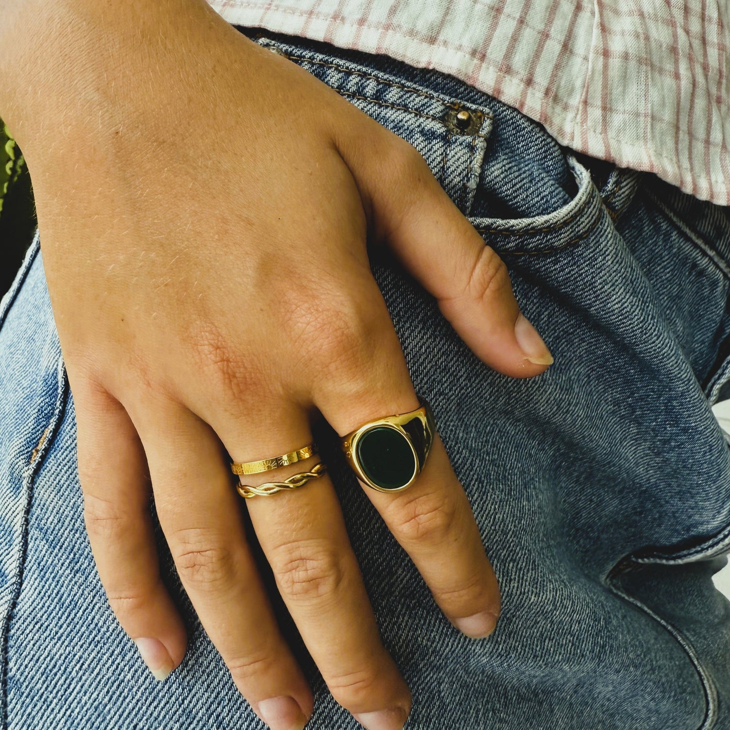 Verdant Crest – Gold-Plated Signet Ring