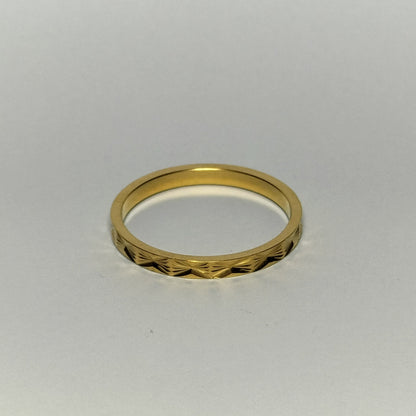 Pyramid Ring