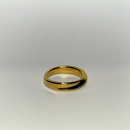 Golden Drift – Warped Gold-Plated Ring